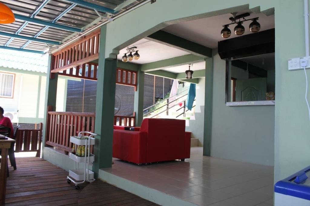 Perhentian Chomel Bed & Breakfast *