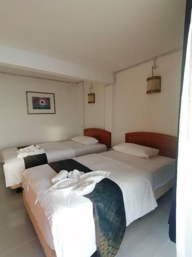 Perhentian Chomel Bed & Breakfast *
